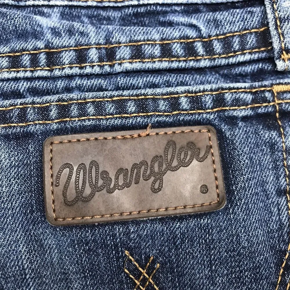 WRANGLER 20X Style 02 Jeans Men 30x31 Slim Fit Distressed Whiskered Western